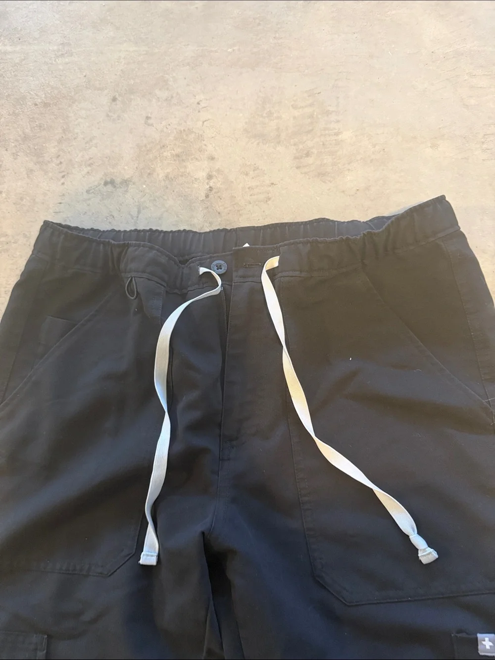 Figs Men's Black Cargo Drawstring Pants Size Small Straight Leg